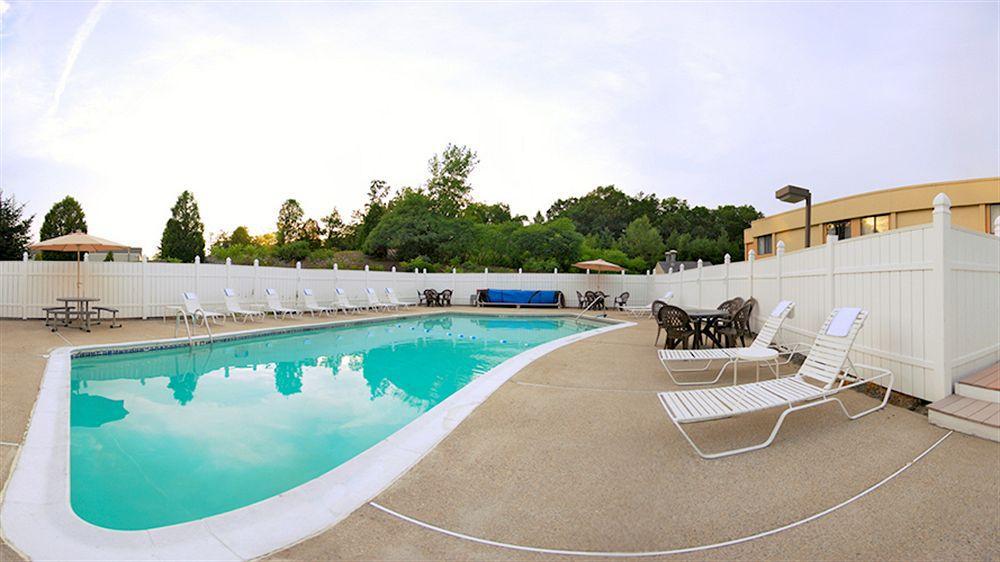 All Seasons Inn & Suites Smithfield Ngoại thất bức ảnh