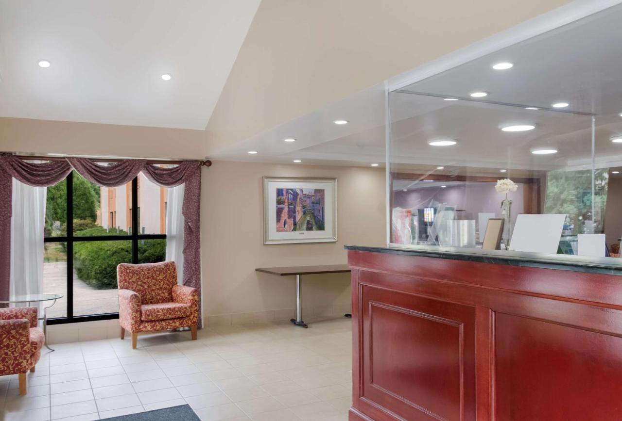 All Seasons Inn & Suites Smithfield Ngoại thất bức ảnh