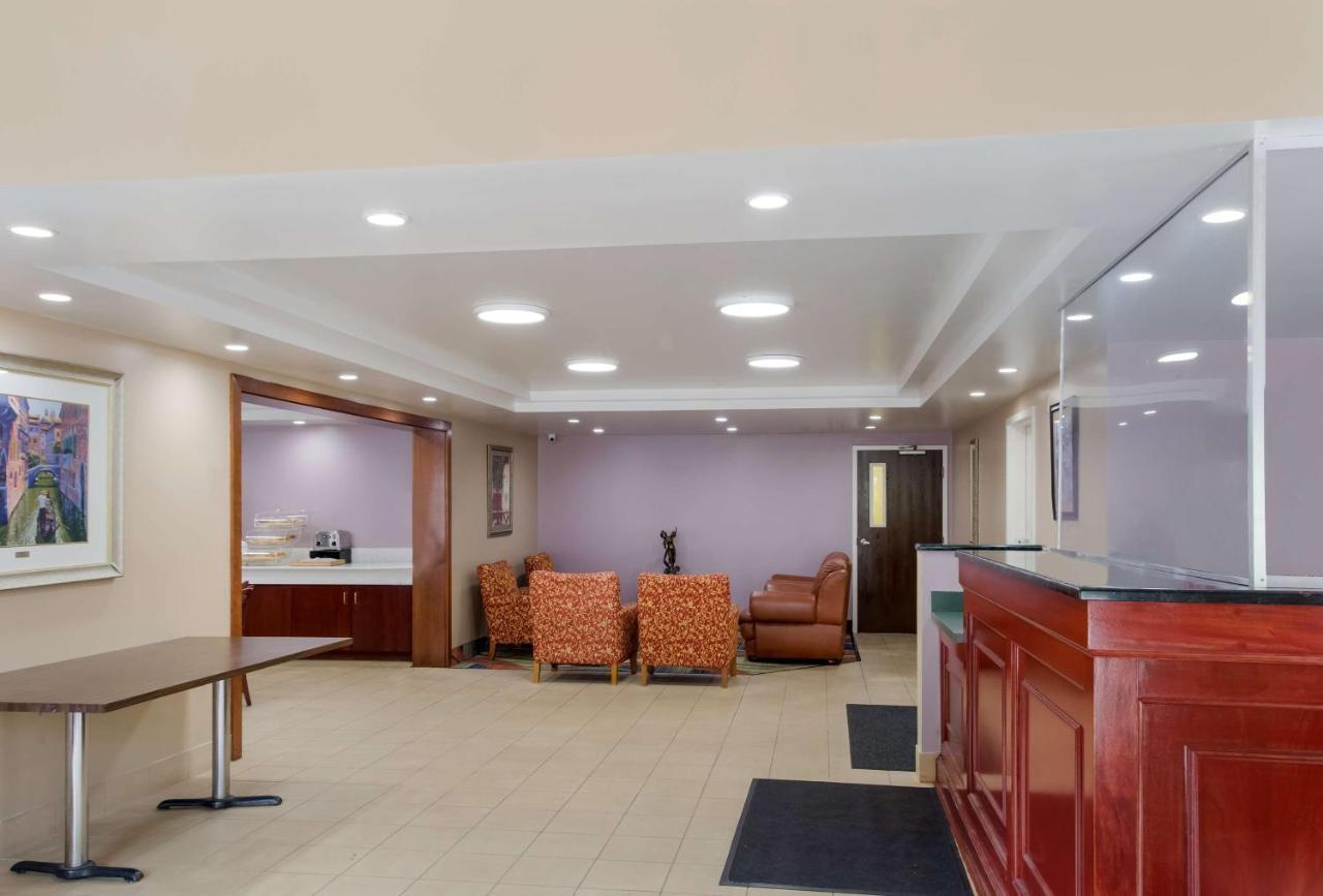 All Seasons Inn & Suites Smithfield Ngoại thất bức ảnh