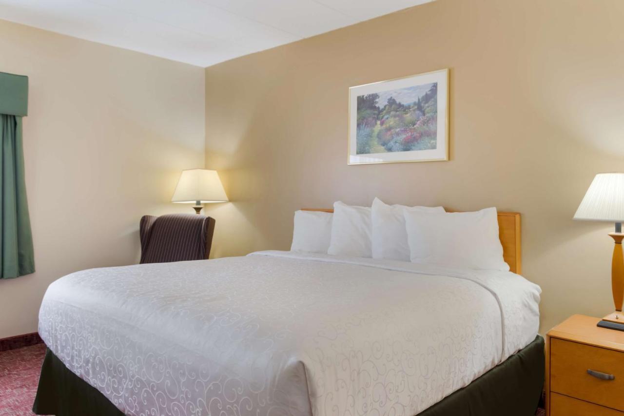 All Seasons Inn & Suites Smithfield Ngoại thất bức ảnh