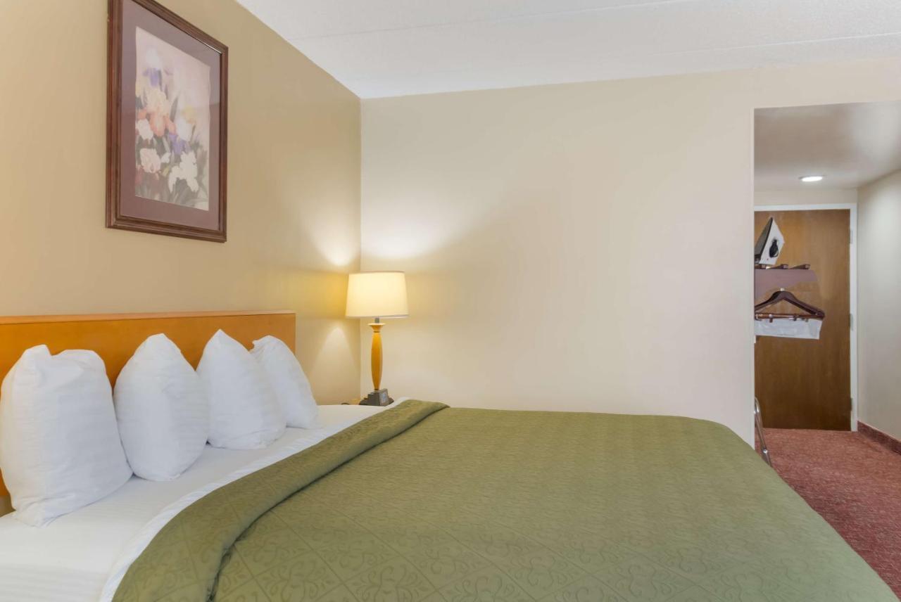 All Seasons Inn & Suites Smithfield Ngoại thất bức ảnh
