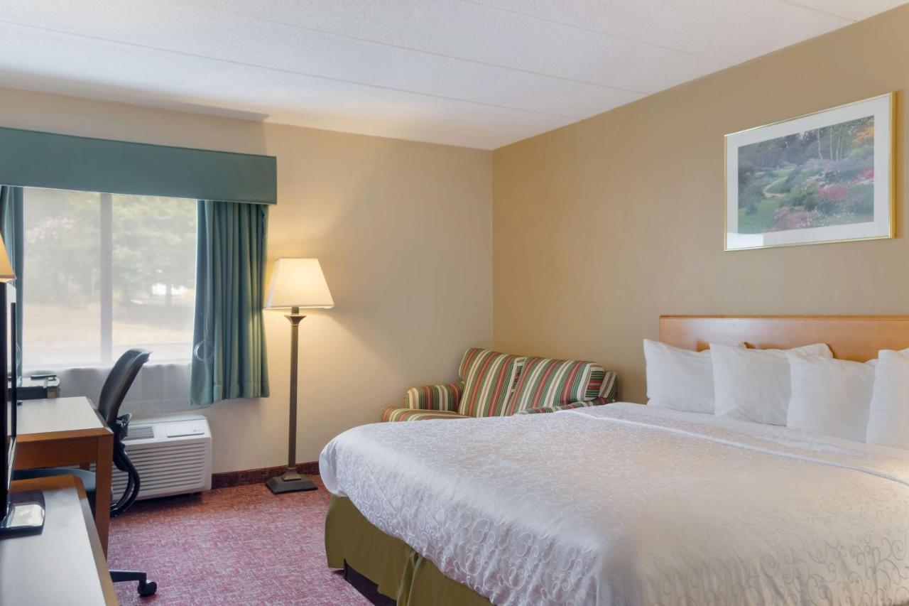 All Seasons Inn & Suites Smithfield Ngoại thất bức ảnh