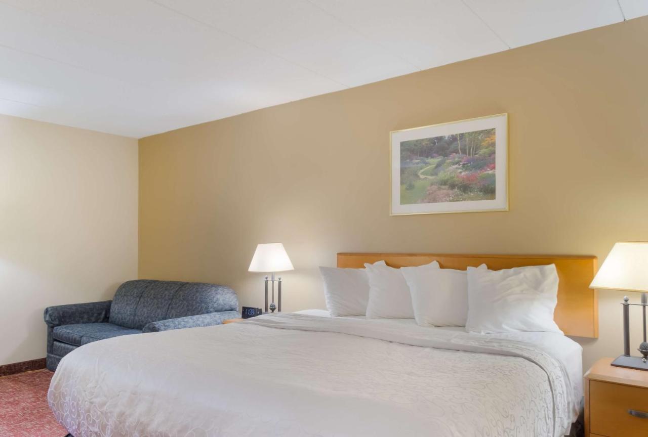 All Seasons Inn & Suites Smithfield Ngoại thất bức ảnh